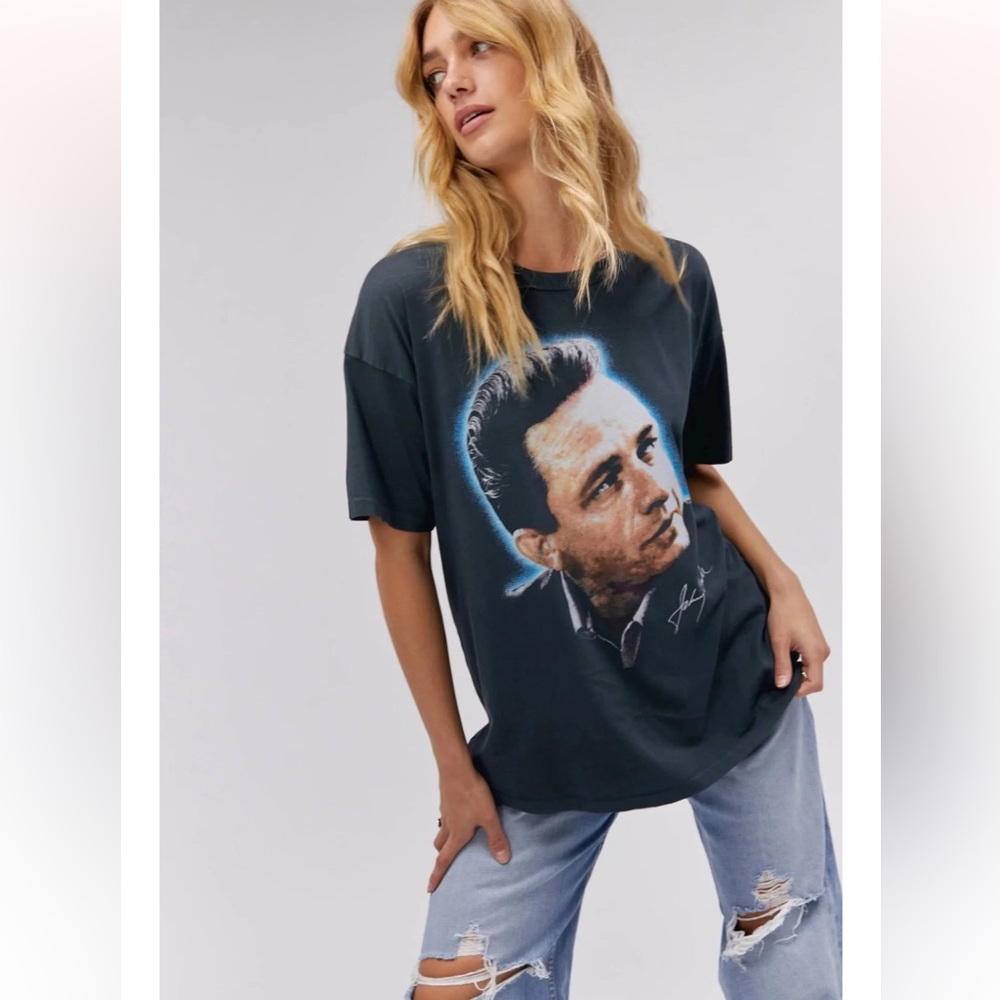 DAYDREAMER Johnny Cash Oversized Tee from Revolve Size Small Graphic Band Tee